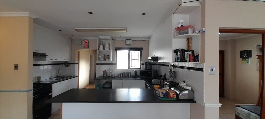 5 Bedroom Property for Sale in Onverwacht Western Cape